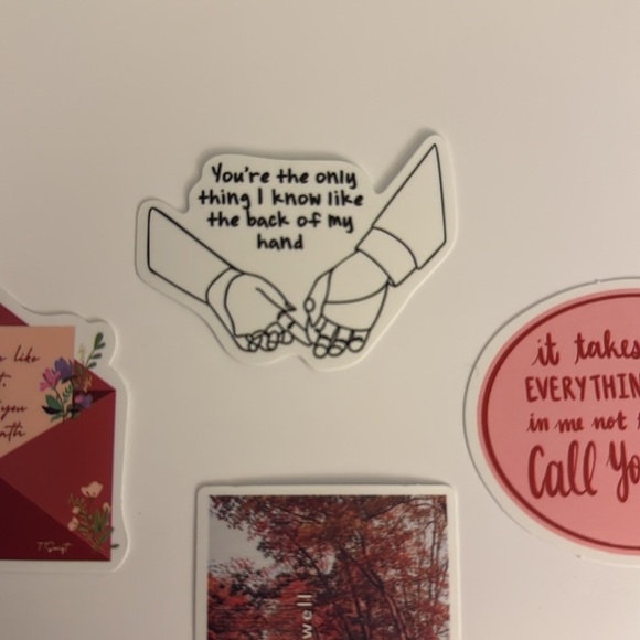 Taylor Swift “Red” Album Vinyl Sticker Bundle - 4 Stickers - Picture 4 of 6